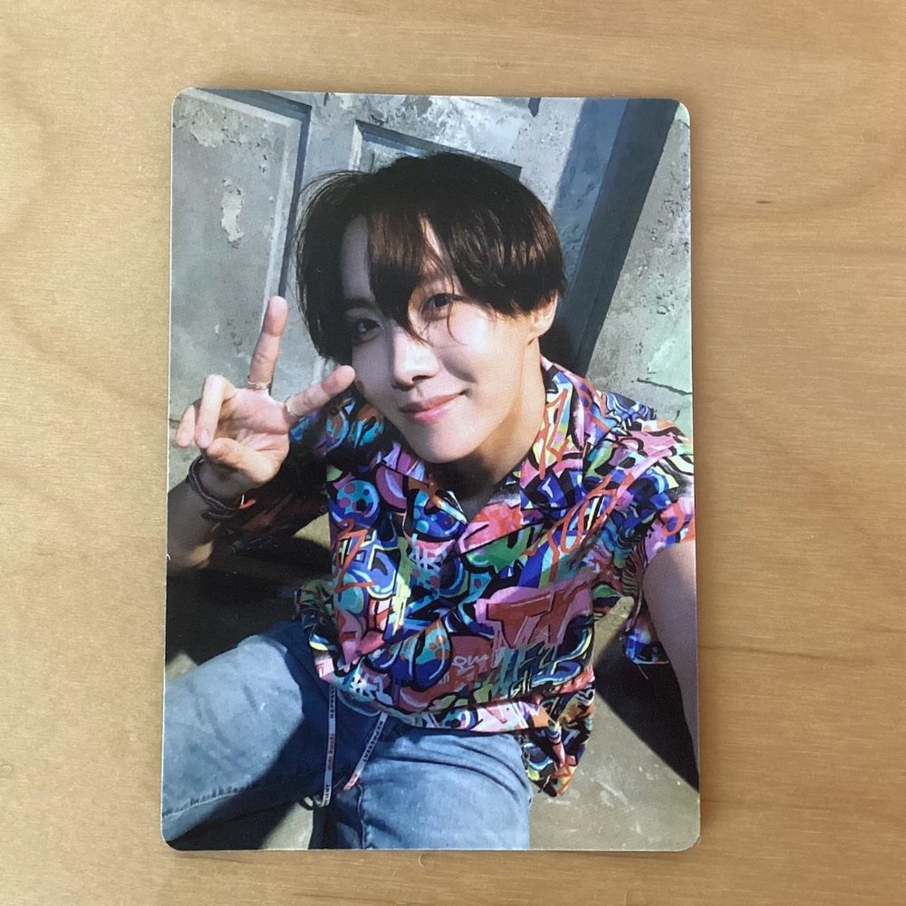 BTS J-Hope (Jung Hoseok) Fake Love Music Video Selfie Photocard
